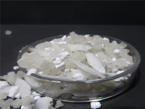 融雪劑廠家產(chǎn)品如何減少對汽車的損害
